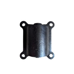 GEARBOX HANGER BRACKET - SOPORTE DE CAJA DE CAMBIOS KMC1100P4